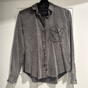 Rails Distressed look button up - excellent condition xs
